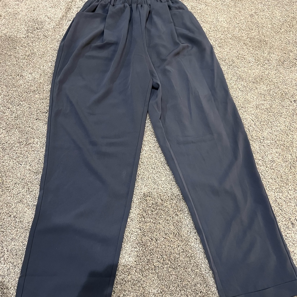 NWOT Women’s cinched waist pants - small